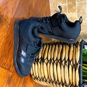 [FV6599] MENS ADIDAS POWERLIFT 4